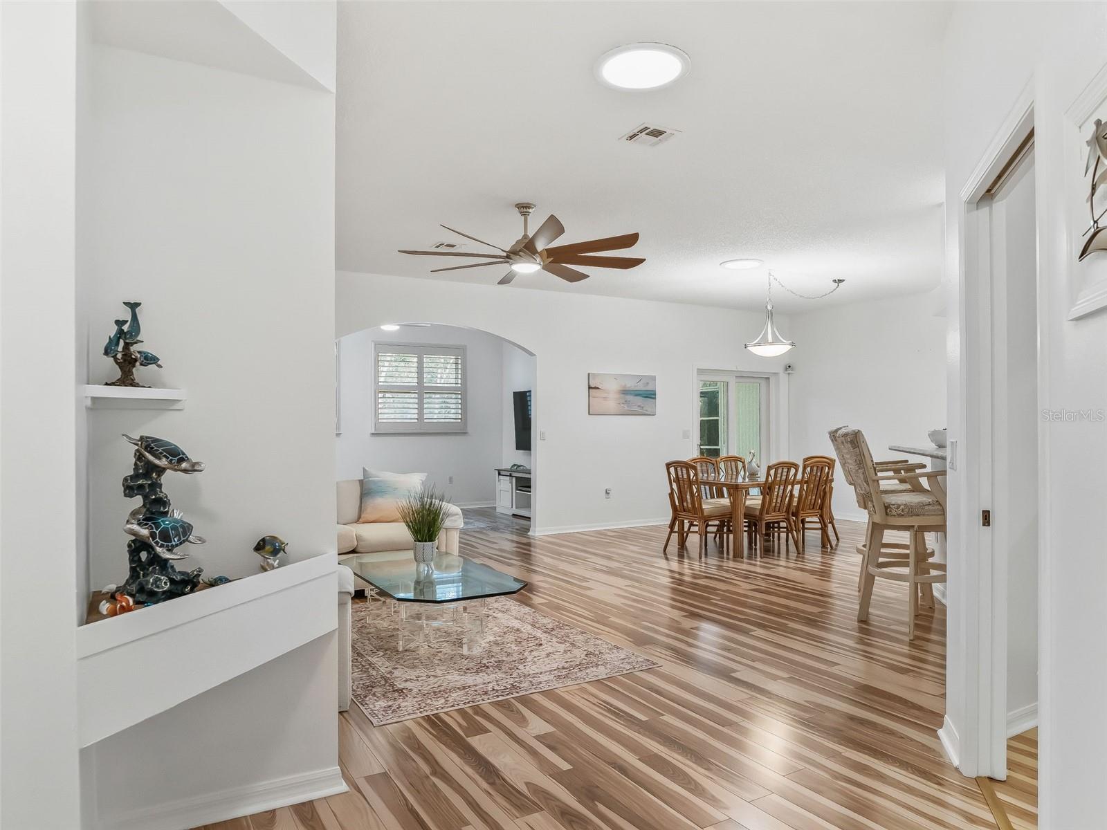 Image 6 of 57 For 32752 Timberwood Drive