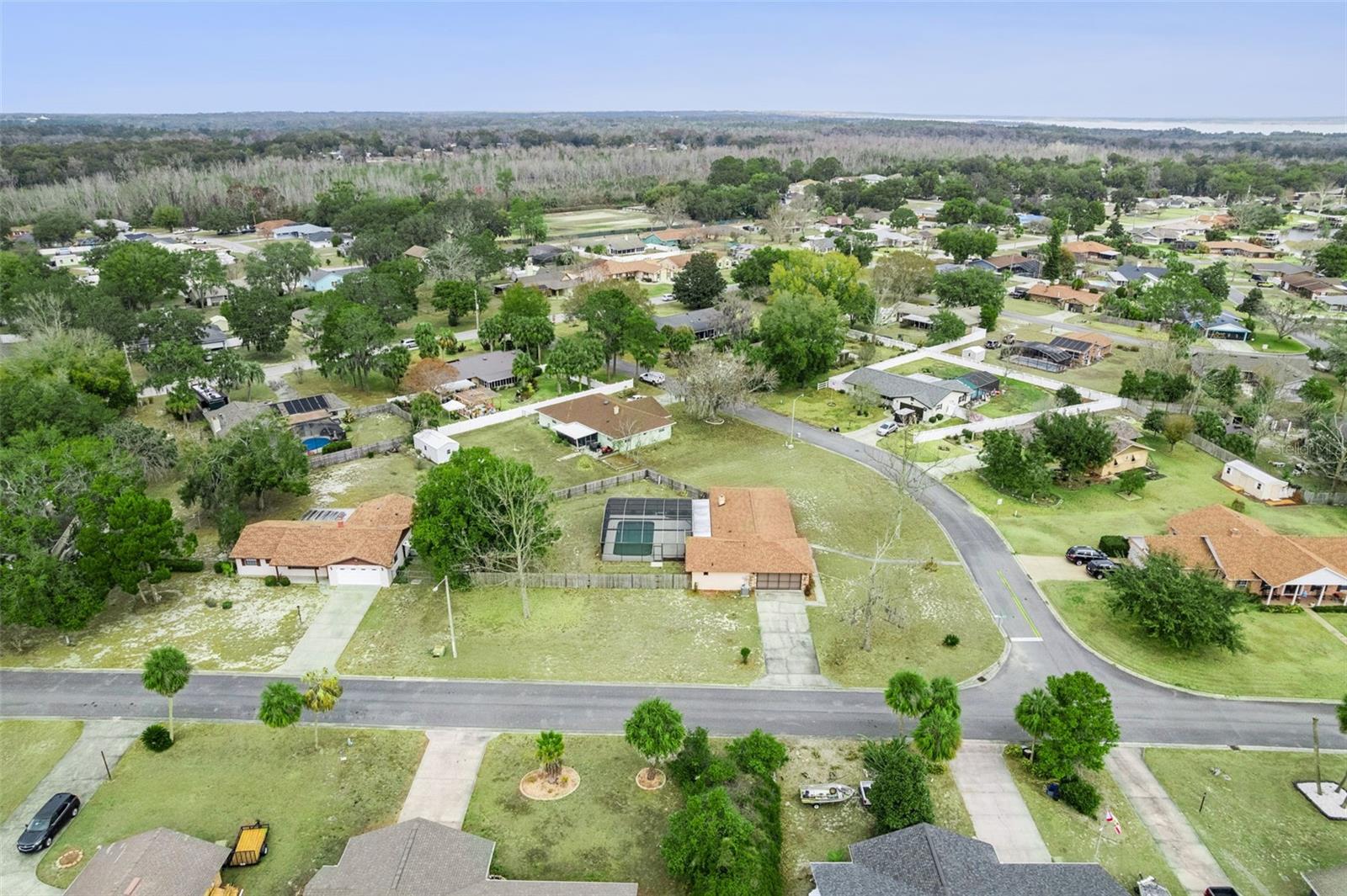 Image 23 of 31 For 35025 Raintree Drive