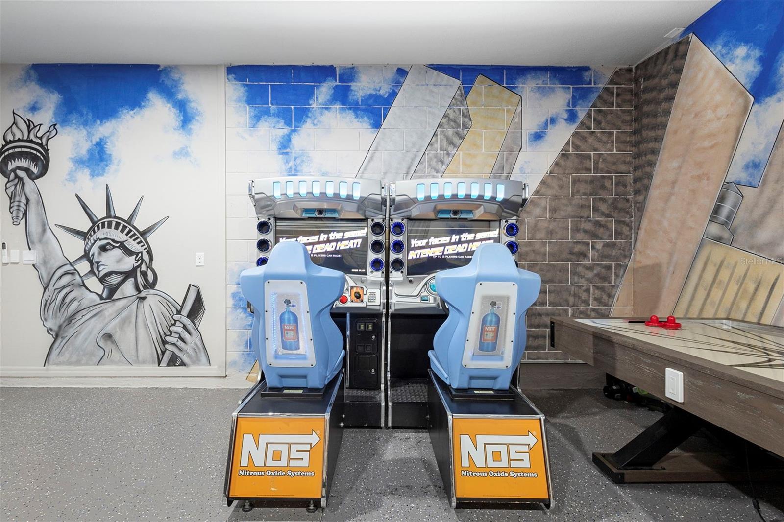 Image 54 of 65 For 7592 Oakmoss Loop