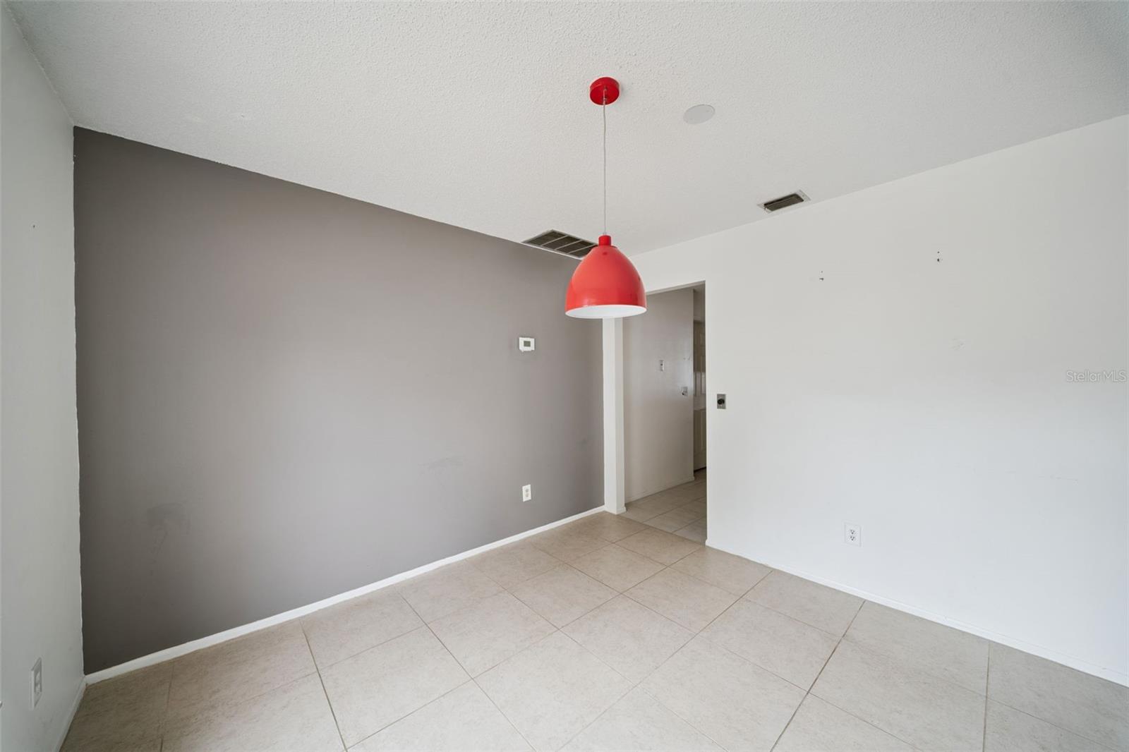 Image 10 of 33 For 2911 Autumnwood Trail