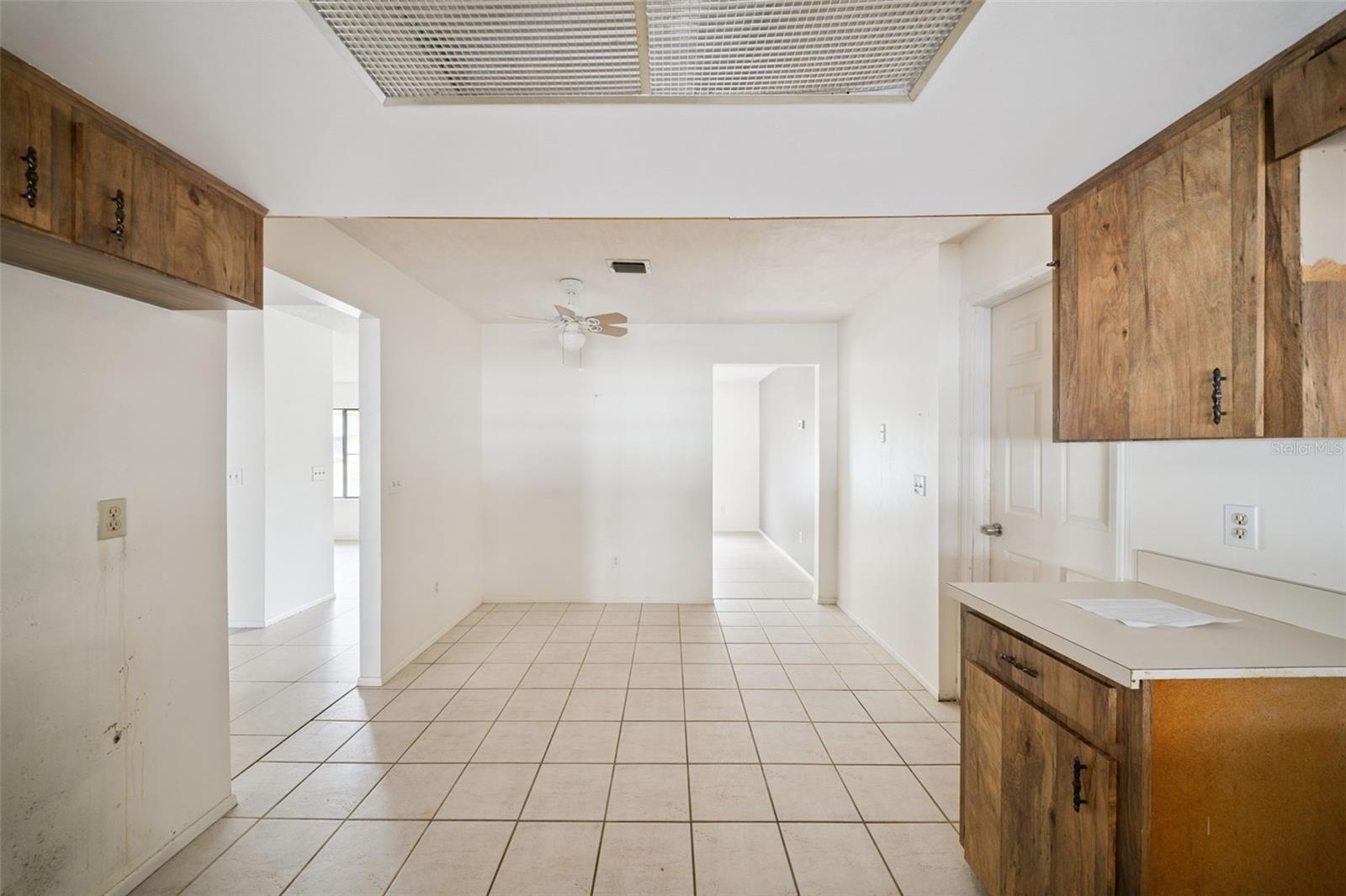 Image 11 of 33 For 2911 Autumnwood Trail