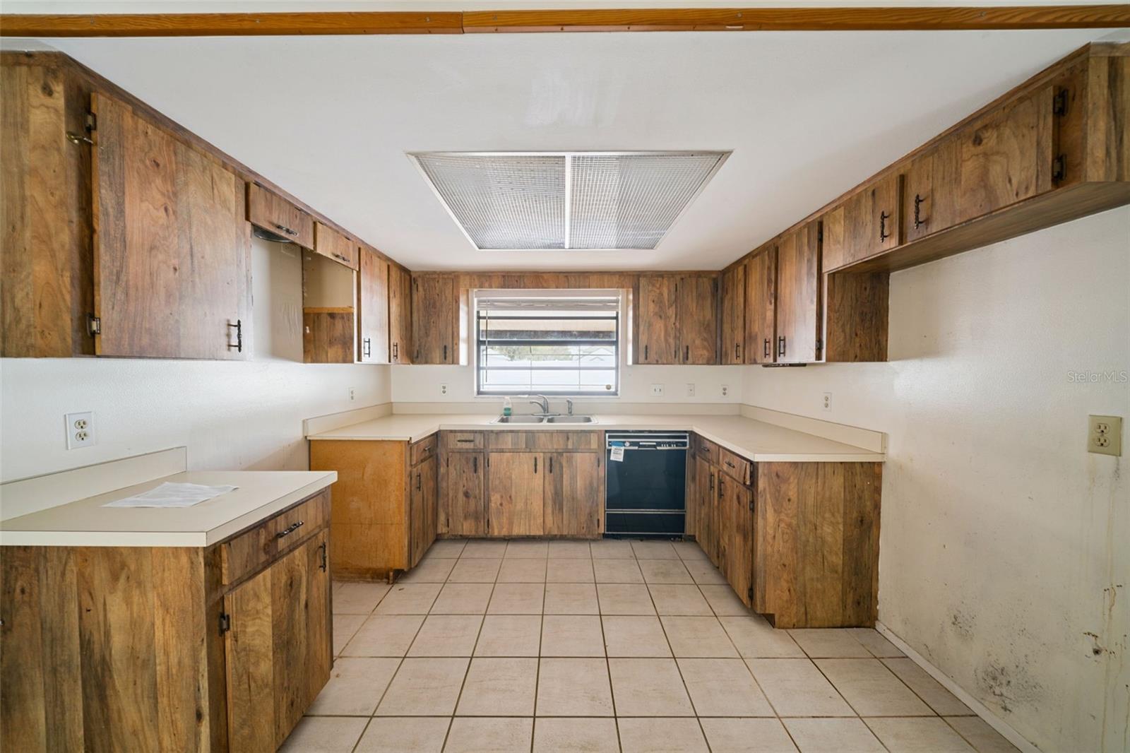 Image 12 of 33 For 2911 Autumnwood Trail