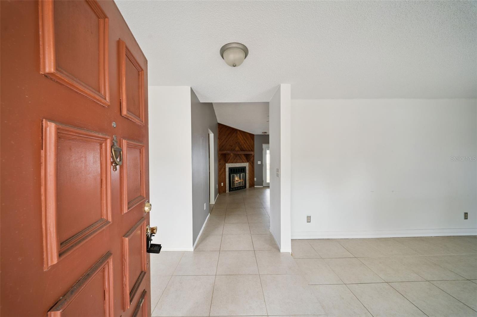 Image 4 of 33 For 2911 Autumnwood Trail