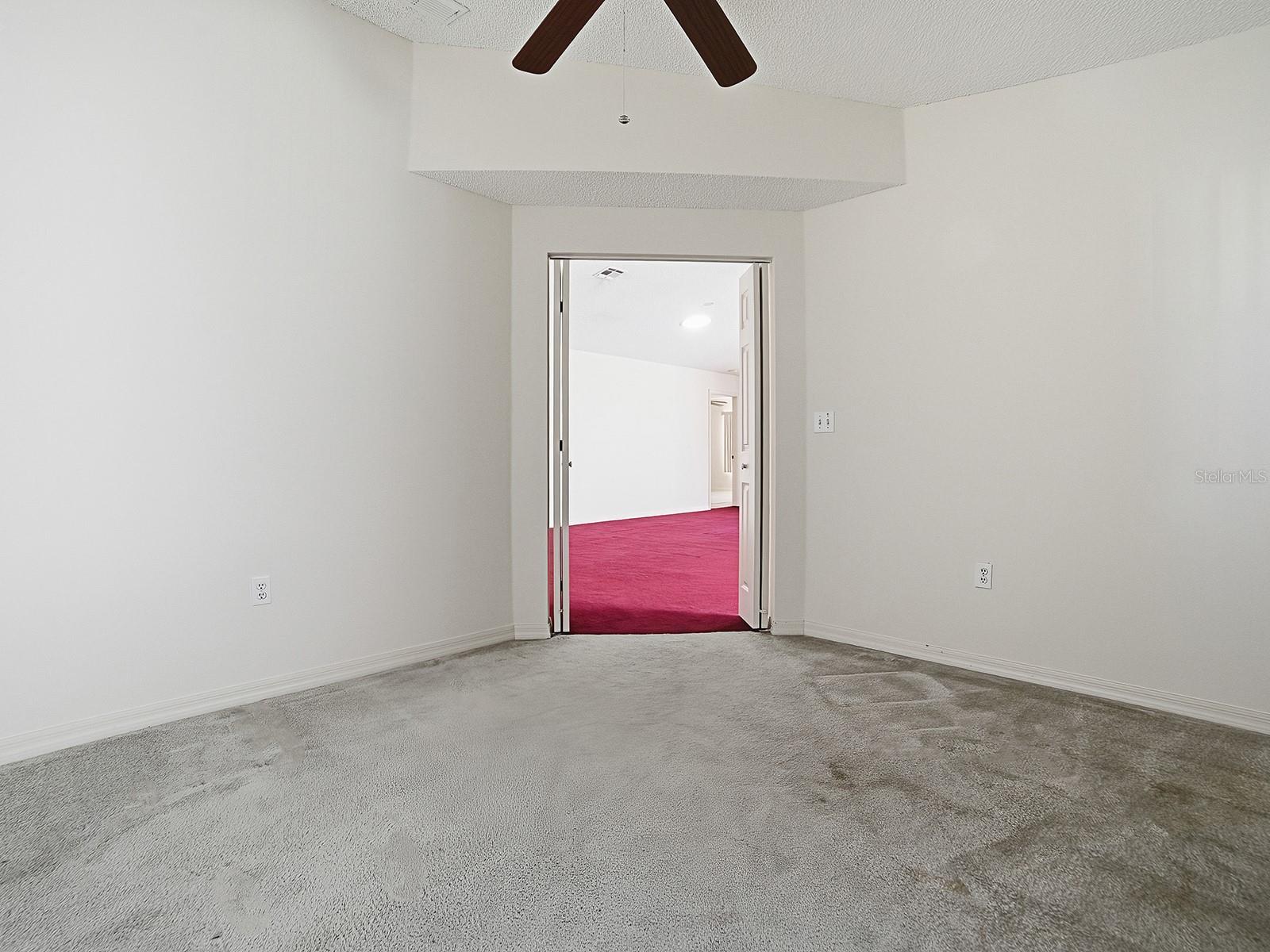 Image 25 of 37 For 752 Old Oaks Lane