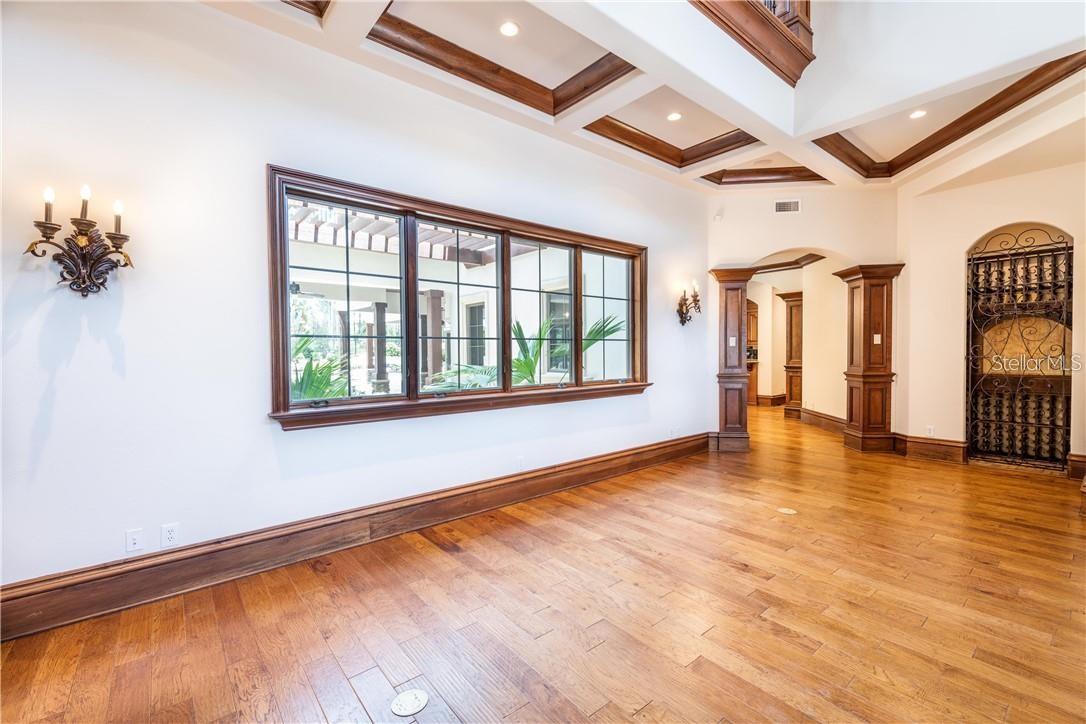 Image 17 of 64 For 16332 Pendio Drive