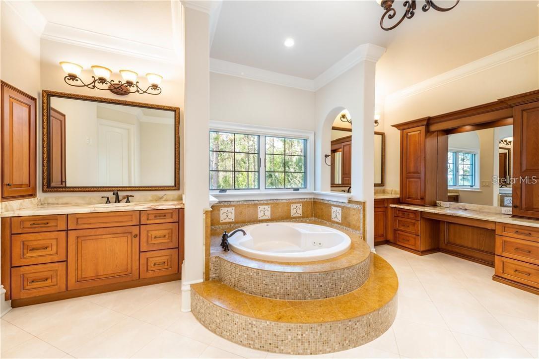 Image 23 of 64 For 16332 Pendio Drive