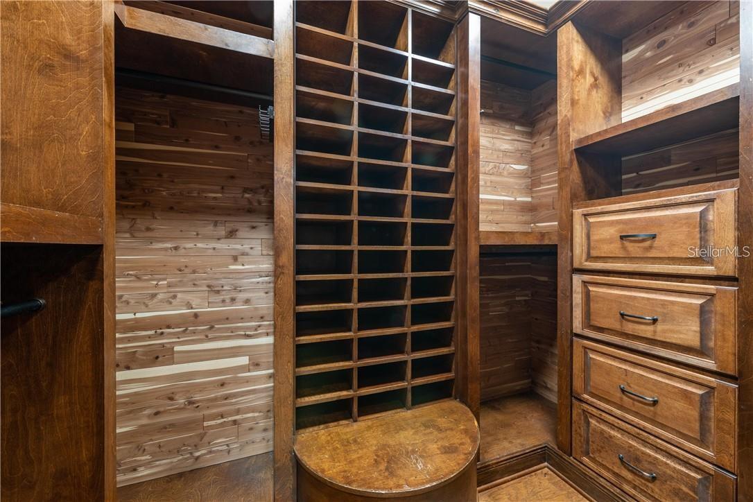 Image 27 of 64 For 16332 Pendio Drive