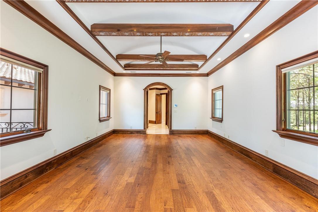 Image 29 of 64 For 16332 Pendio Drive