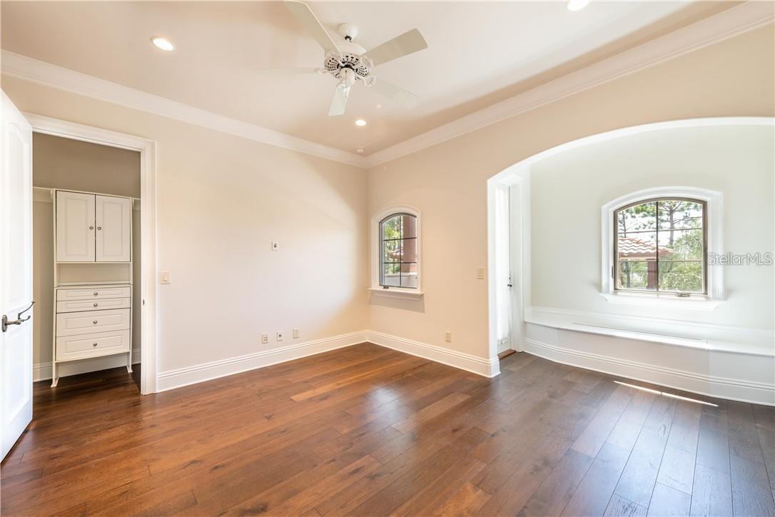 Image 33 of 64 For 16332 Pendio Drive