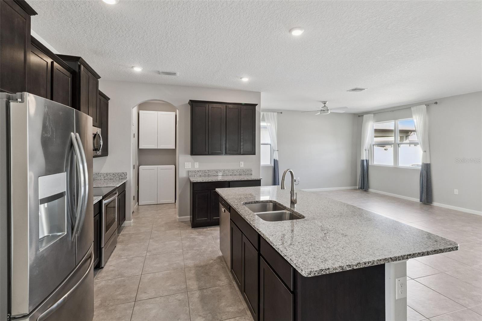 Image 13 of 60 For 4040 Dragonfly Drive