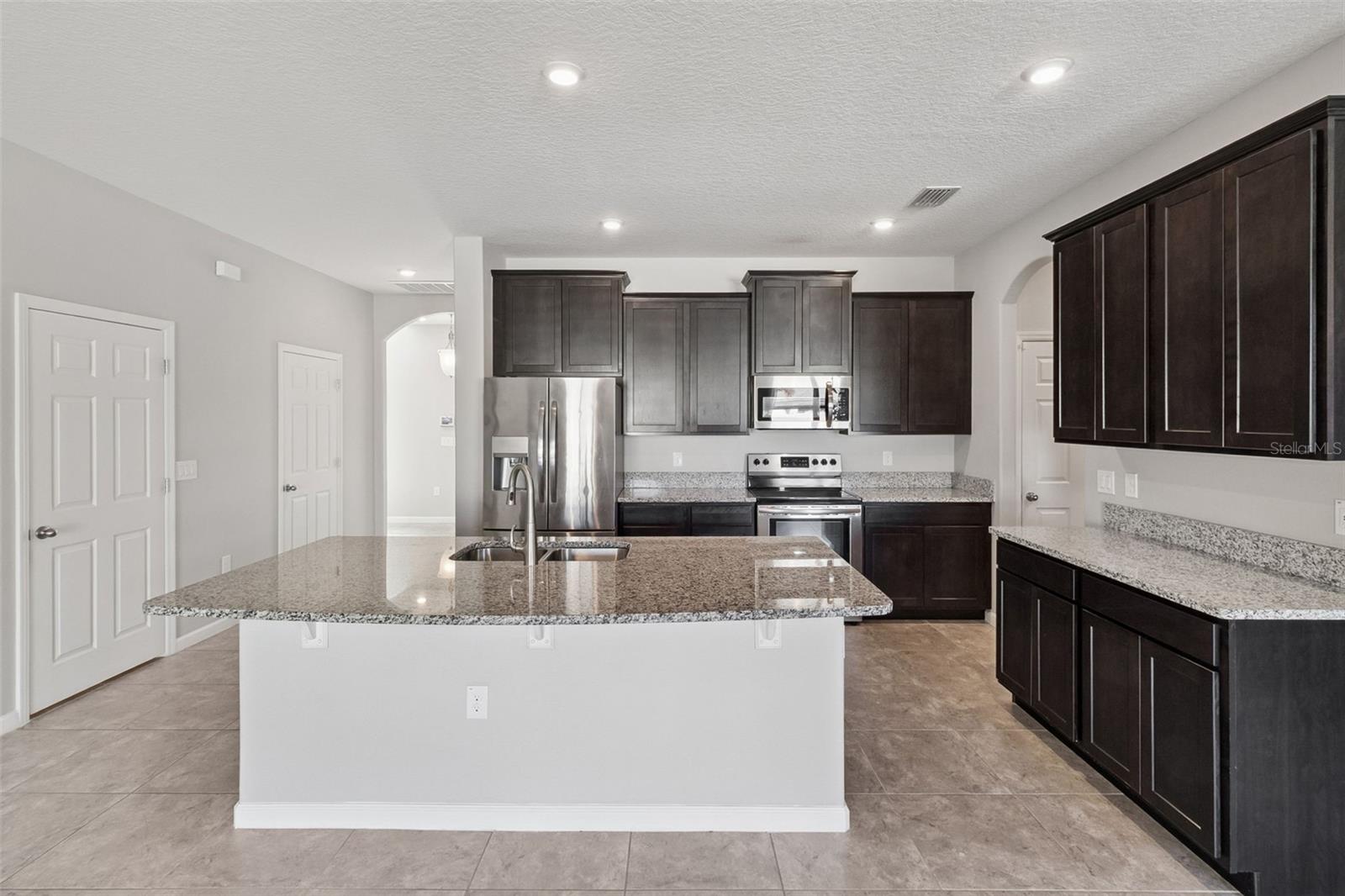 Image 14 of 60 For 4040 Dragonfly Drive