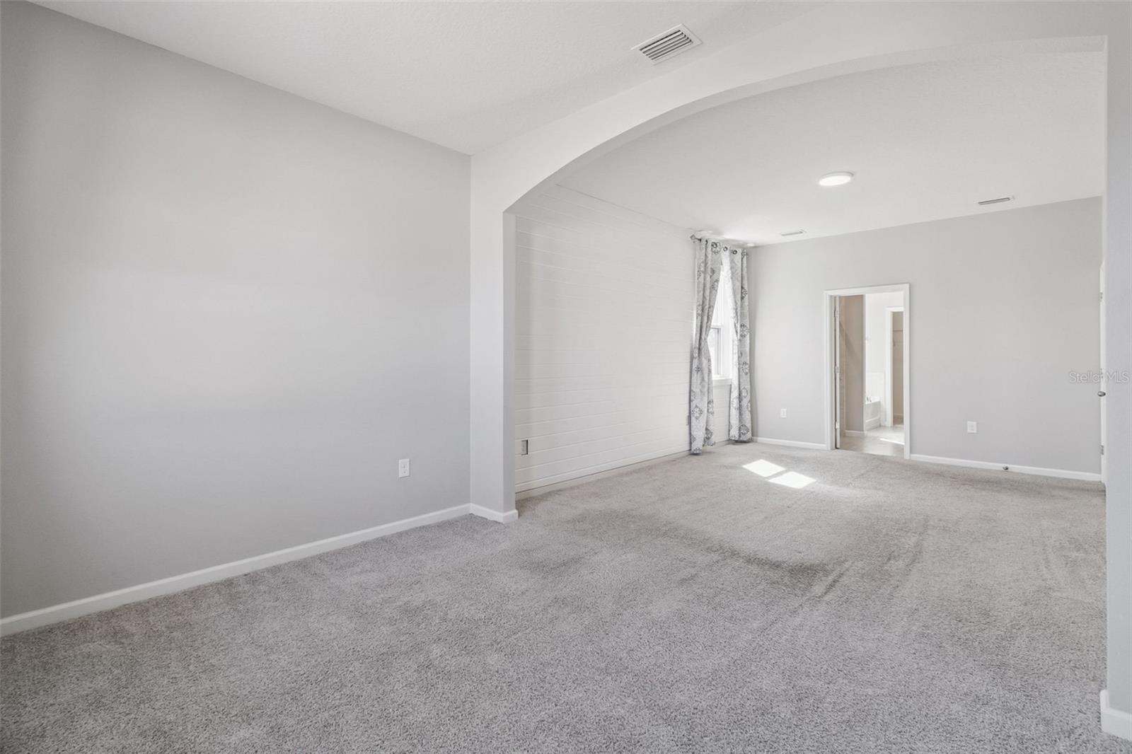 Image 21 of 60 For 4040 Dragonfly Drive