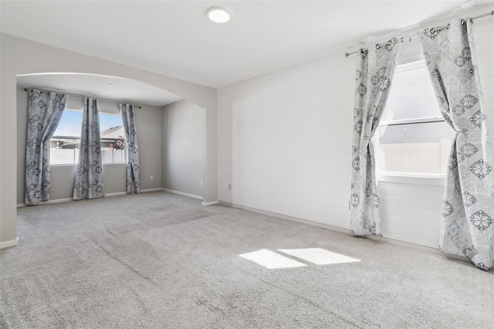 Image 23 of 60 For 4040 Dragonfly Drive