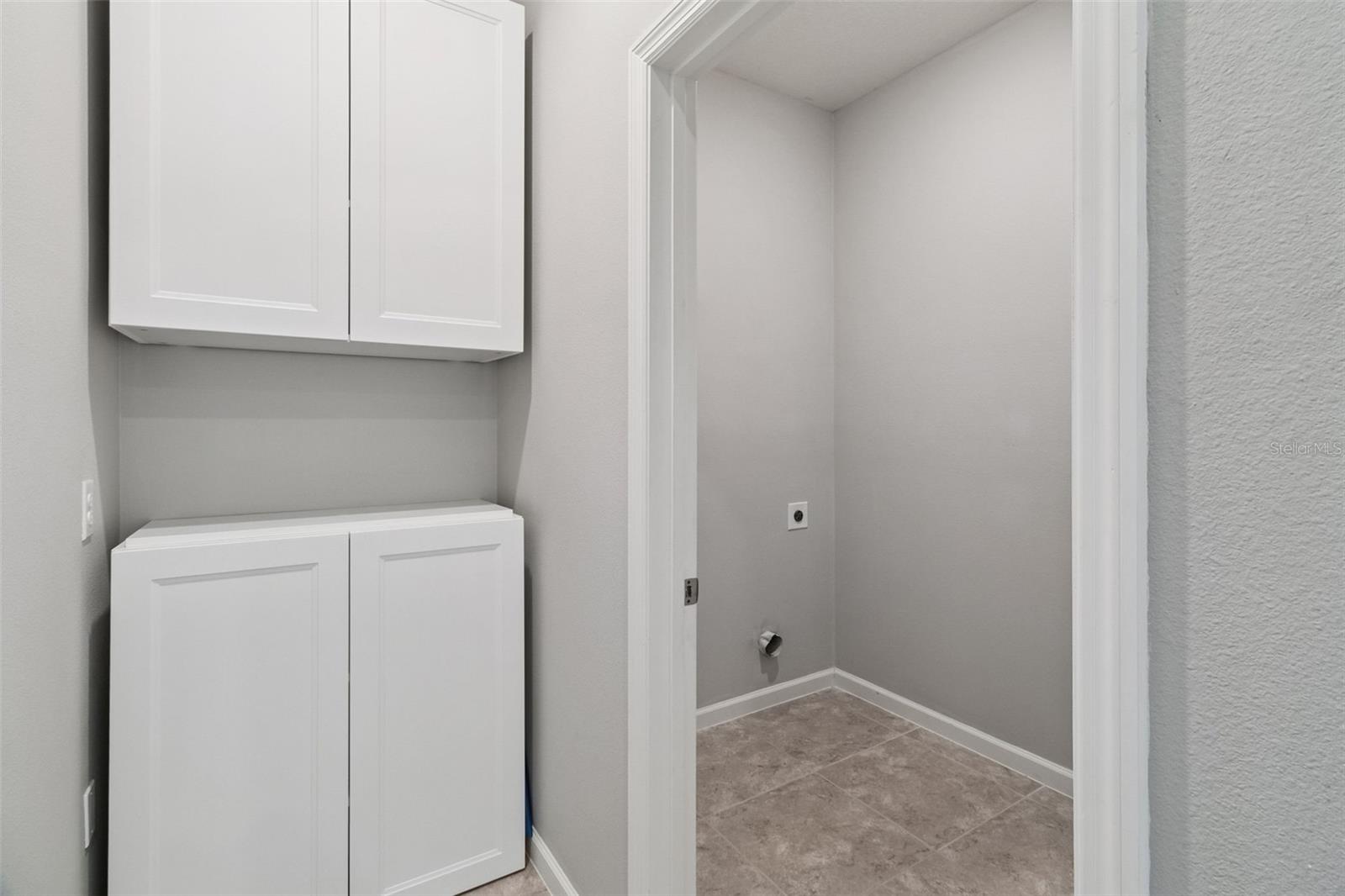 Image 38 of 60 For 4040 Dragonfly Drive