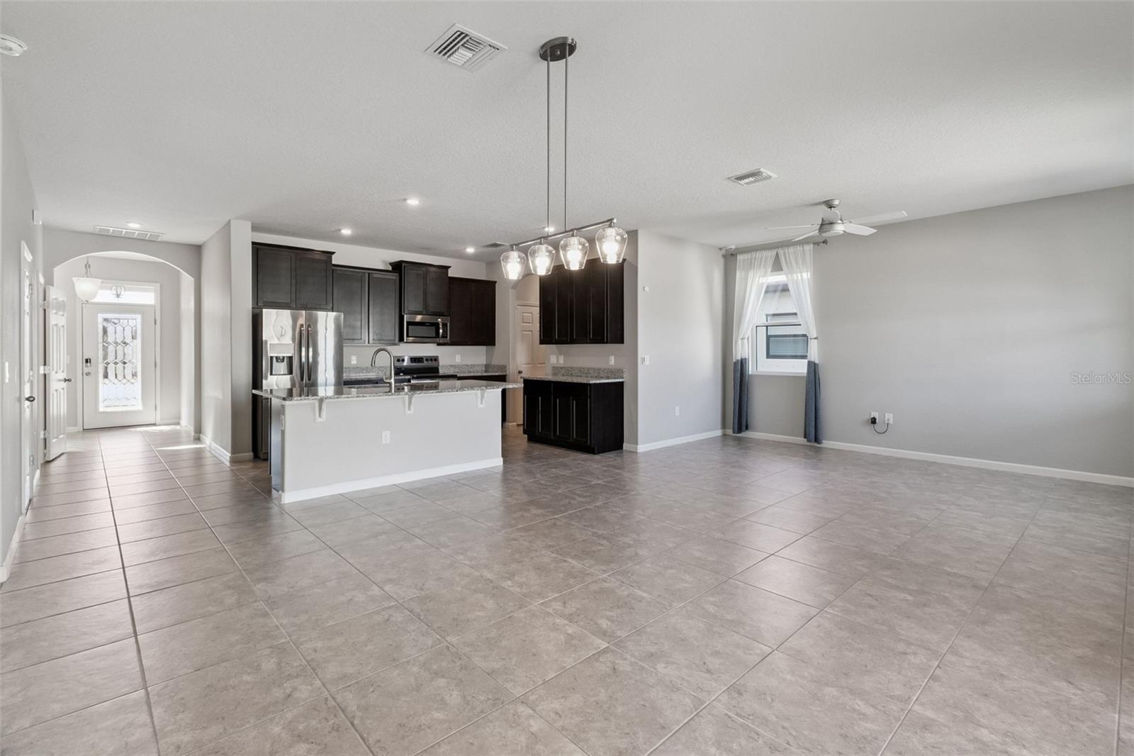 Image 5 of 60 For 4040 Dragonfly Drive