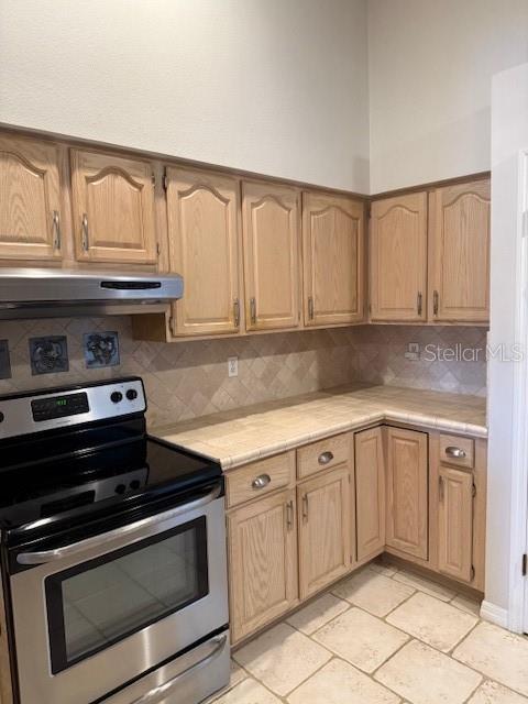 Image 12 of 37 For 14747 Green Valley Boulevard