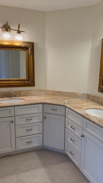 Image 25 of 37 For 14747 Green Valley Boulevard