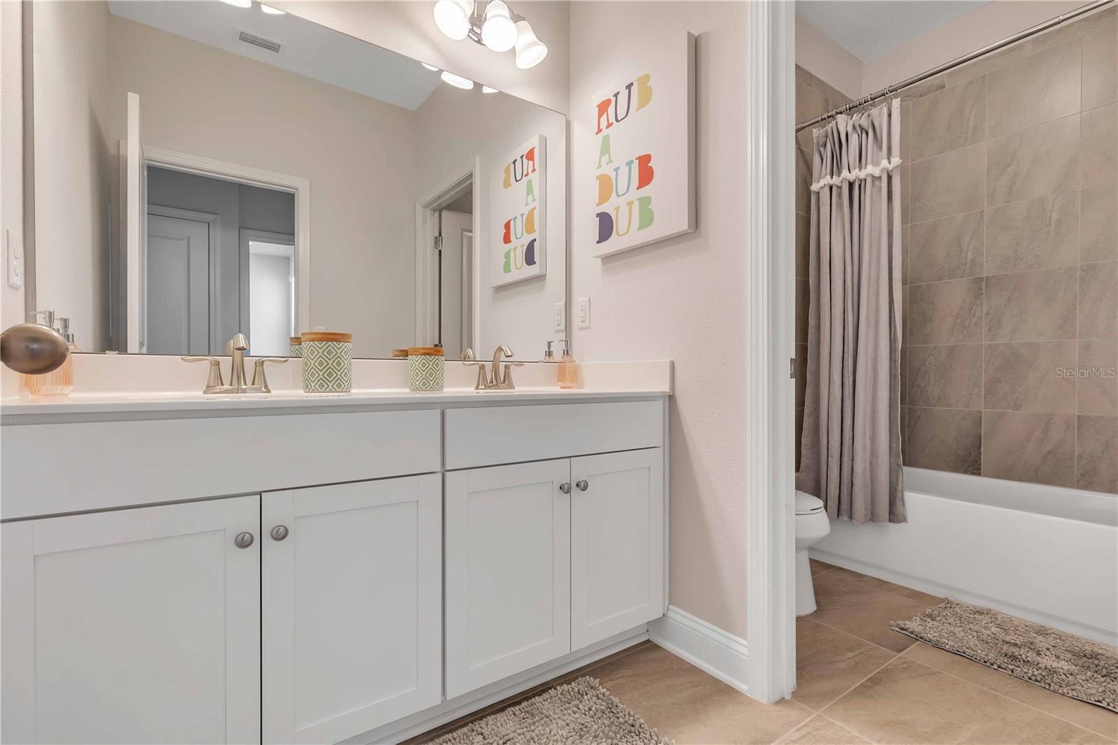 Image 26 of 28 For 7570 Sea Oak Court