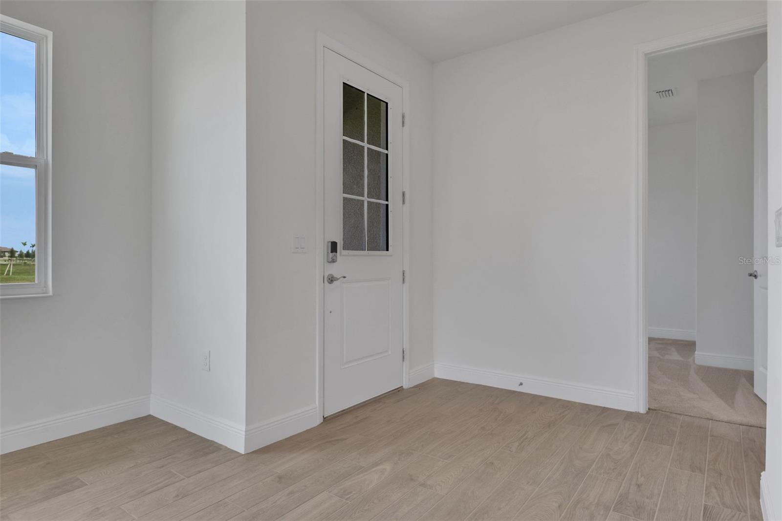 Image 19 of 35 For 7574 Sea Oak Court