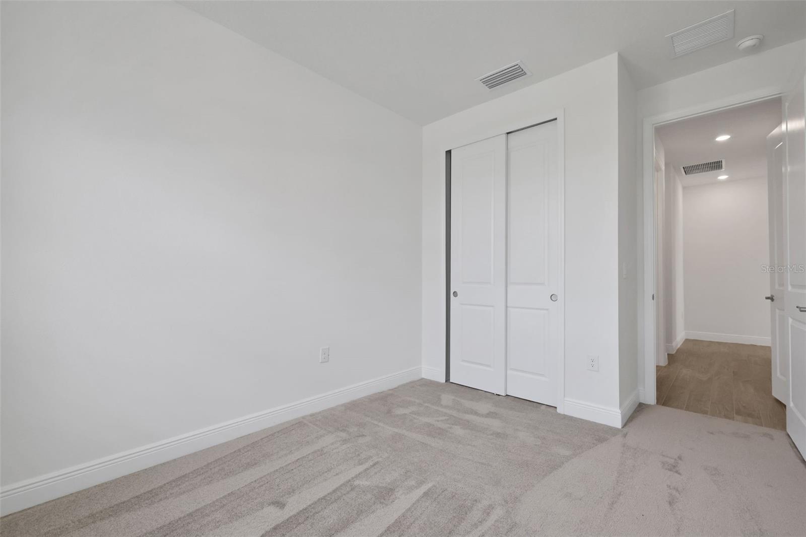 Image 20 of 35 For 7574 Sea Oak Court