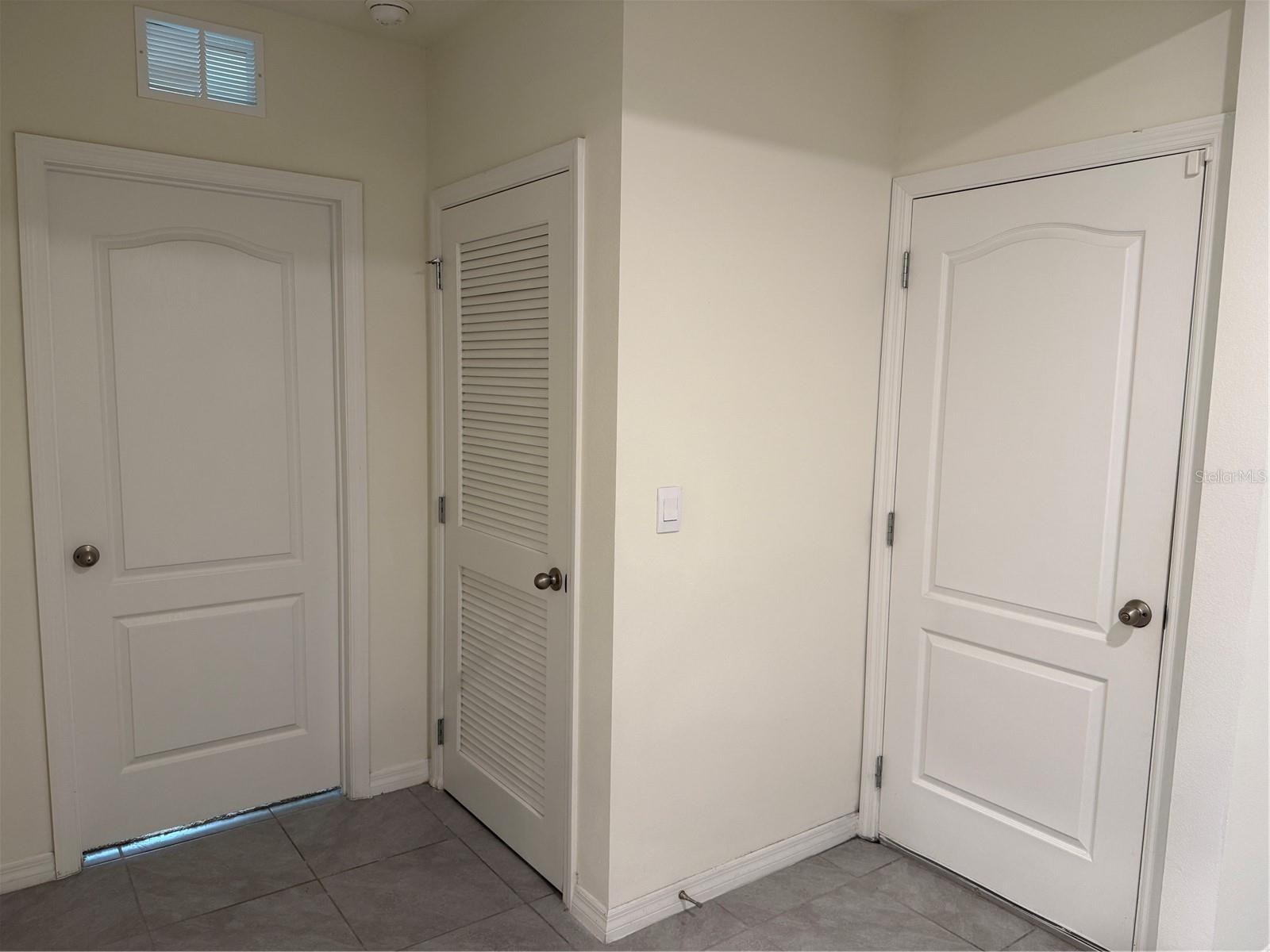 Image 12 of 30 For 1792 Henin Circle