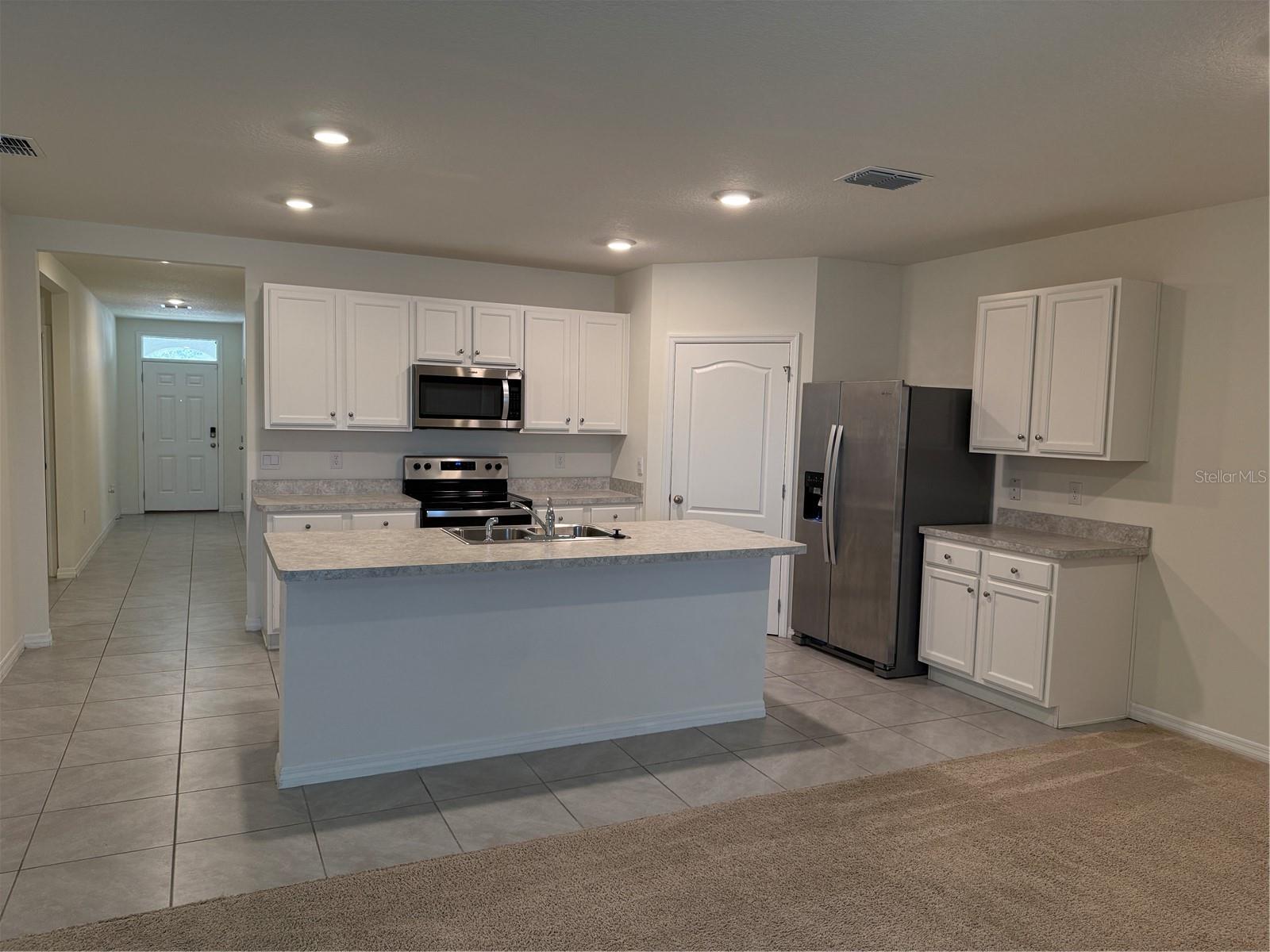 Image 17 of 30 For 1792 Henin Circle