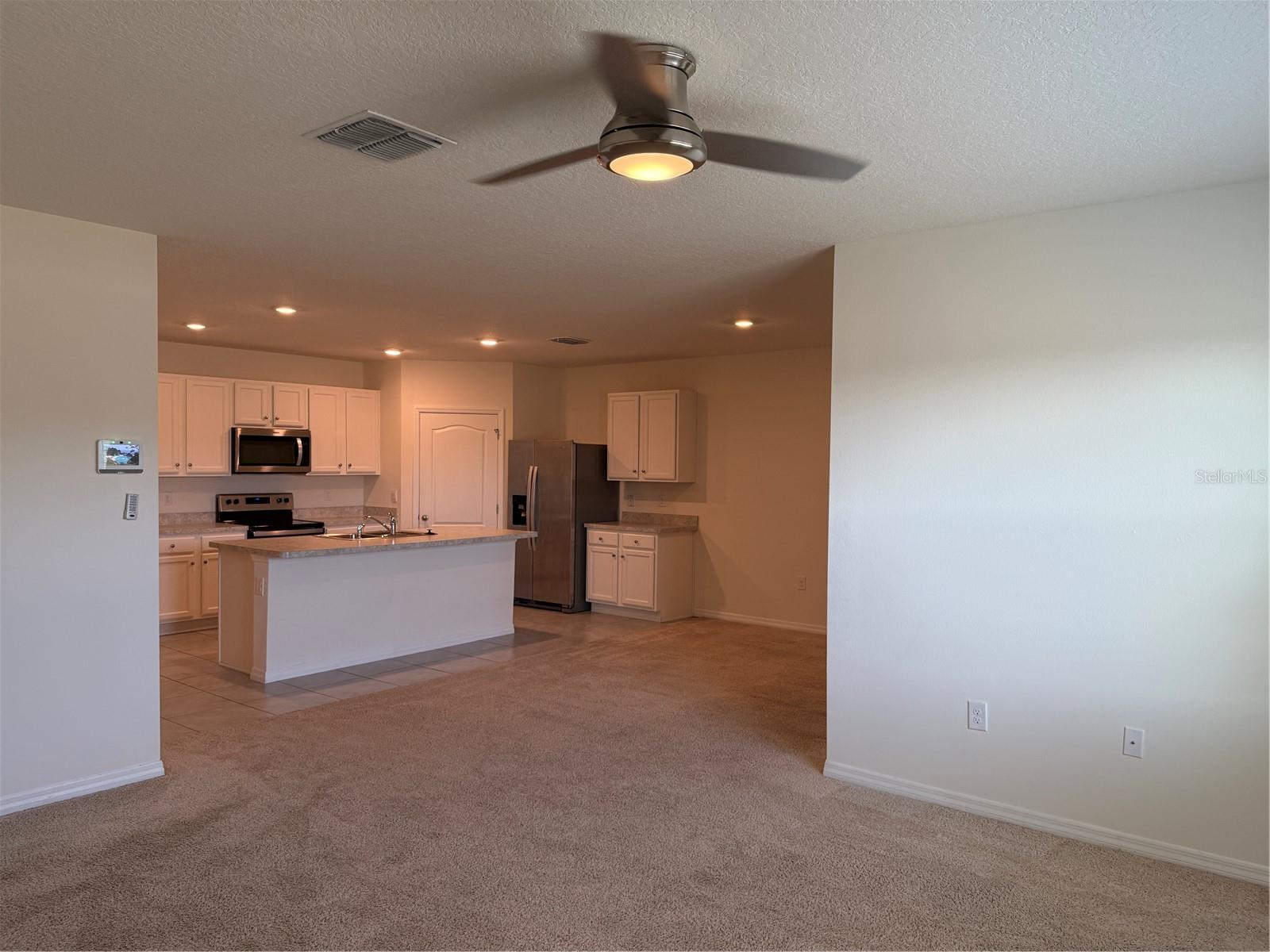 Image 19 of 30 For 1792 Henin Circle