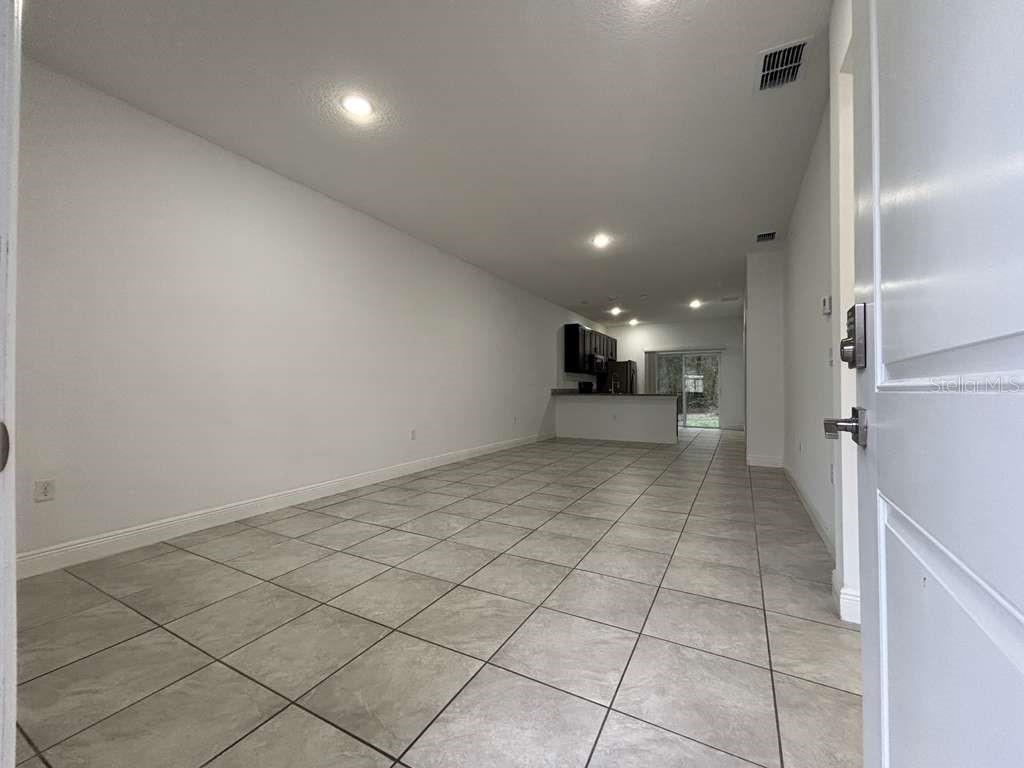 Image 4 of 26 For 9130 Mendoza Way 1