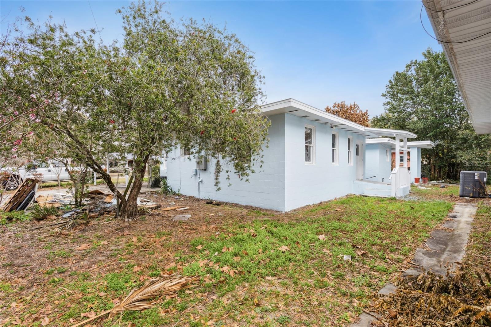 Image 28 of 38 For 212 Cassady Street