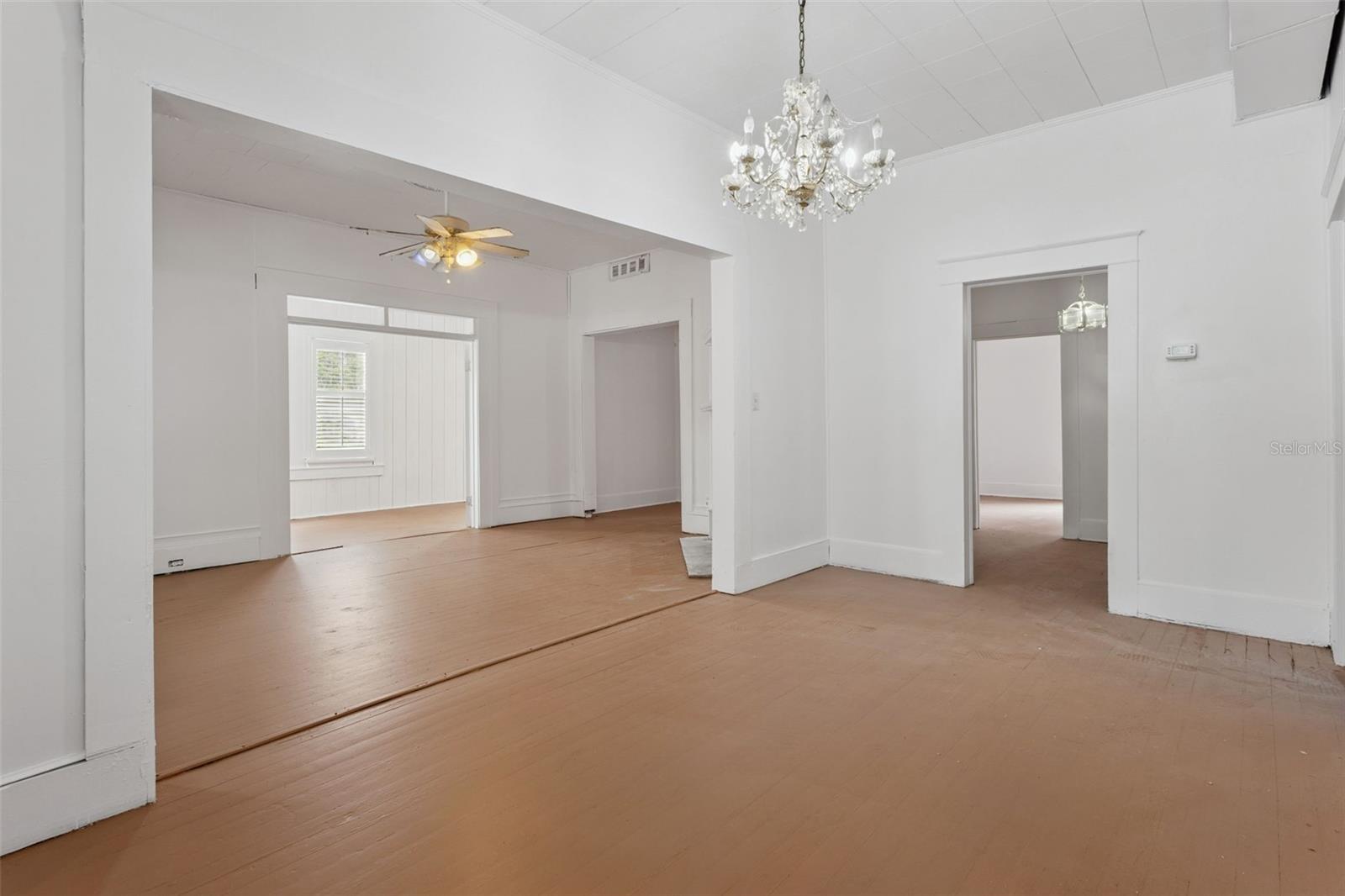 Image 5 of 38 For 212 Cassady Street