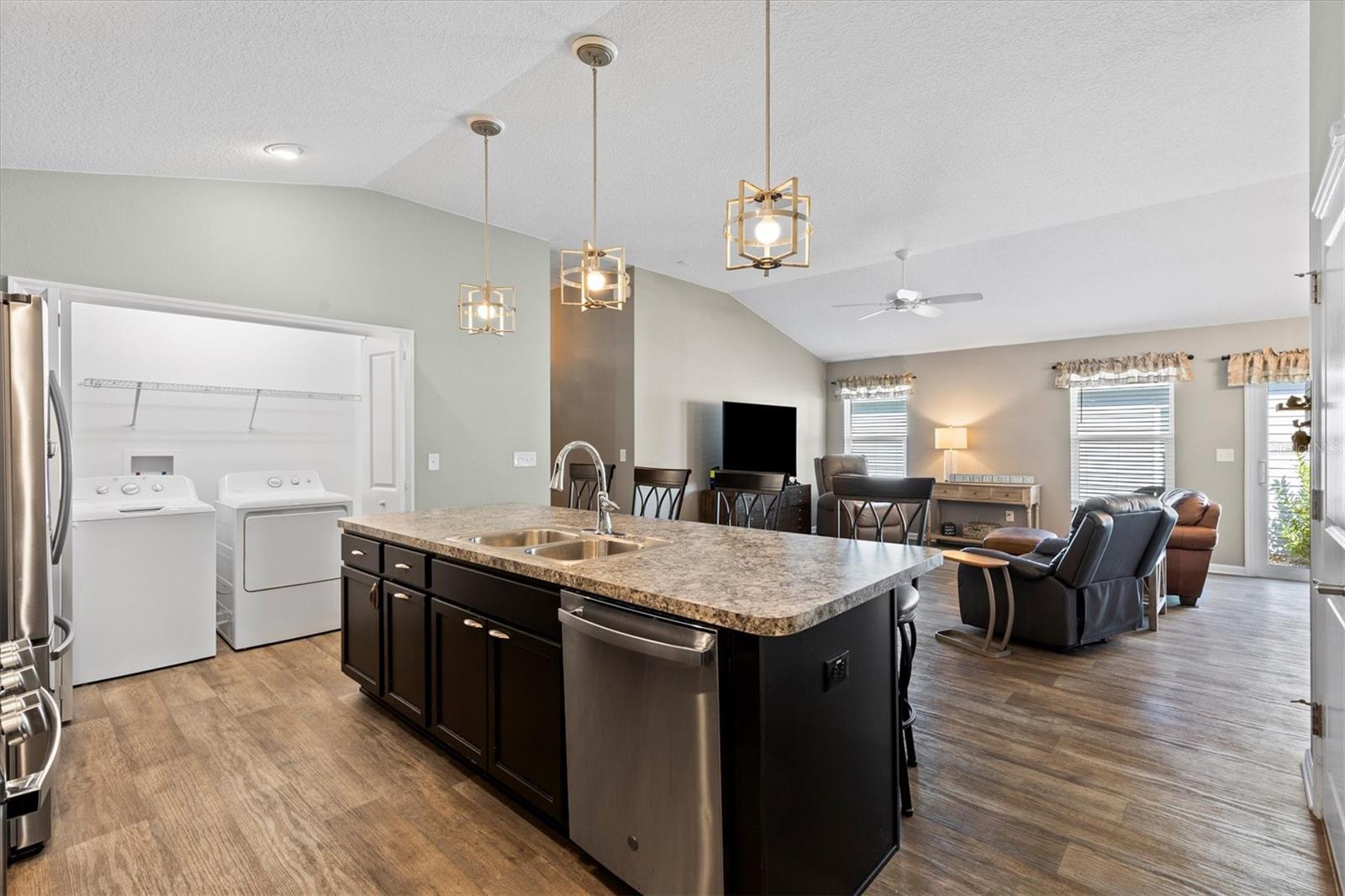 Image 13 of 34 For 6342 Whittle Court