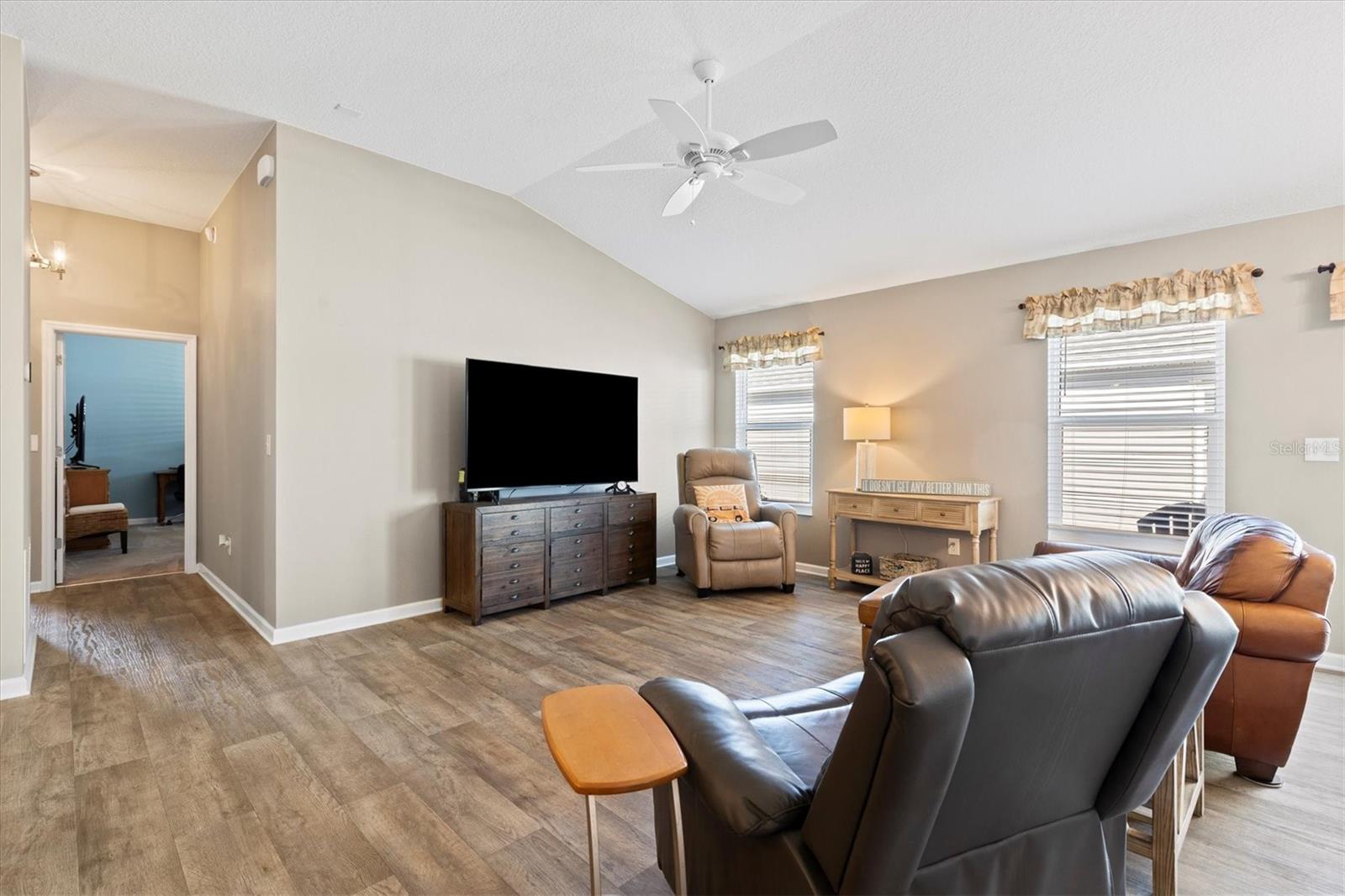 Image 15 of 34 For 6342 Whittle Court