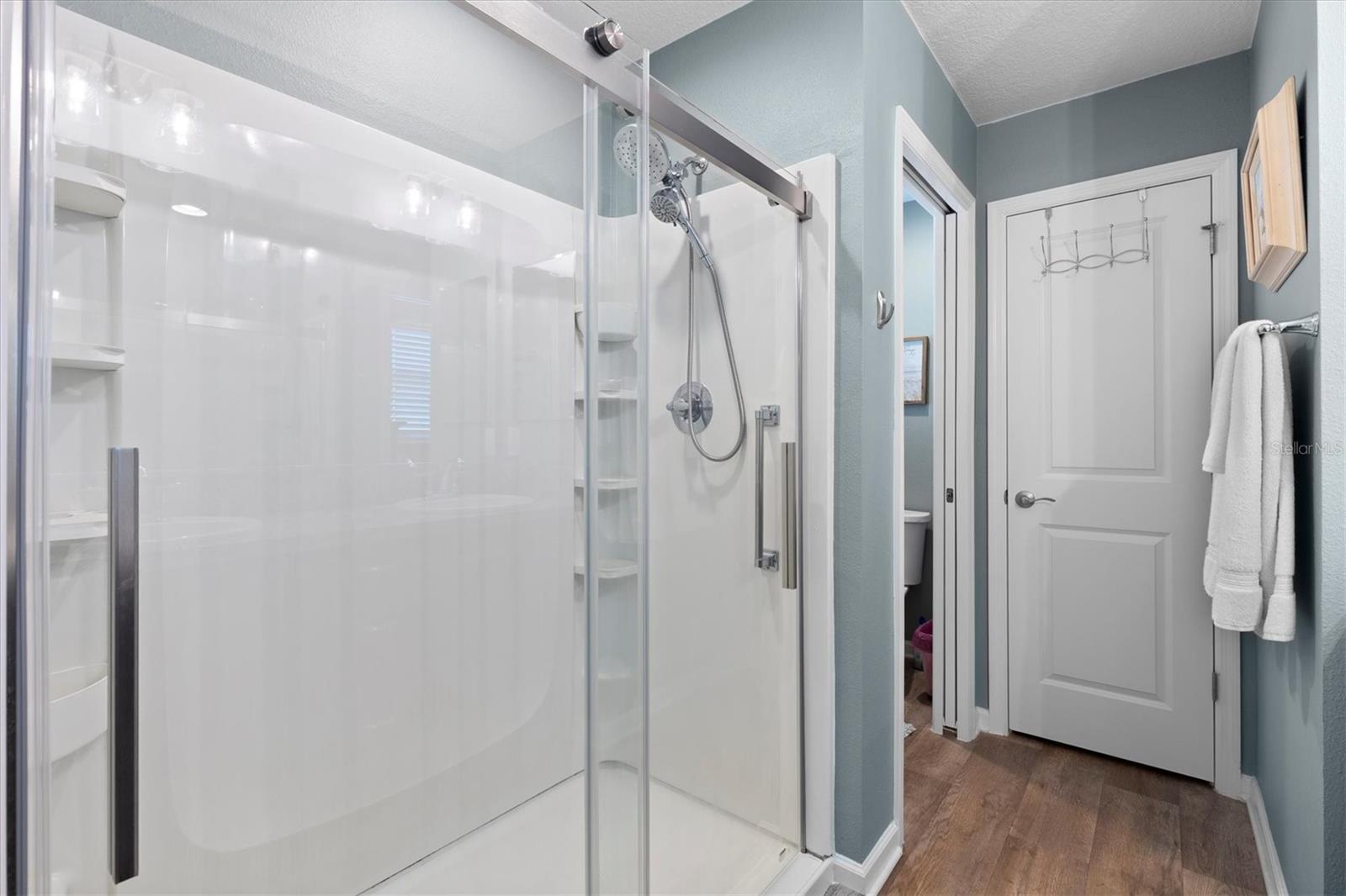 Image 19 of 34 For 6342 Whittle Court