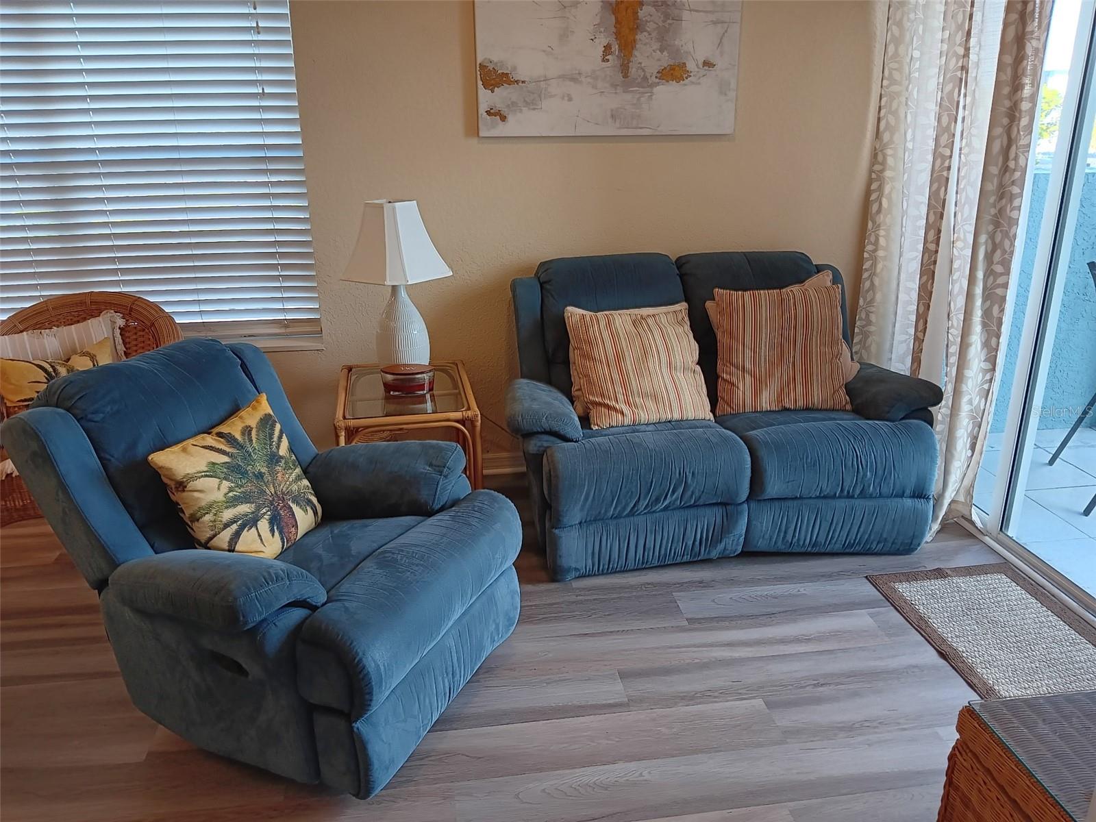 Image 4 of 13 For 13999 Gulf Boulevard 201