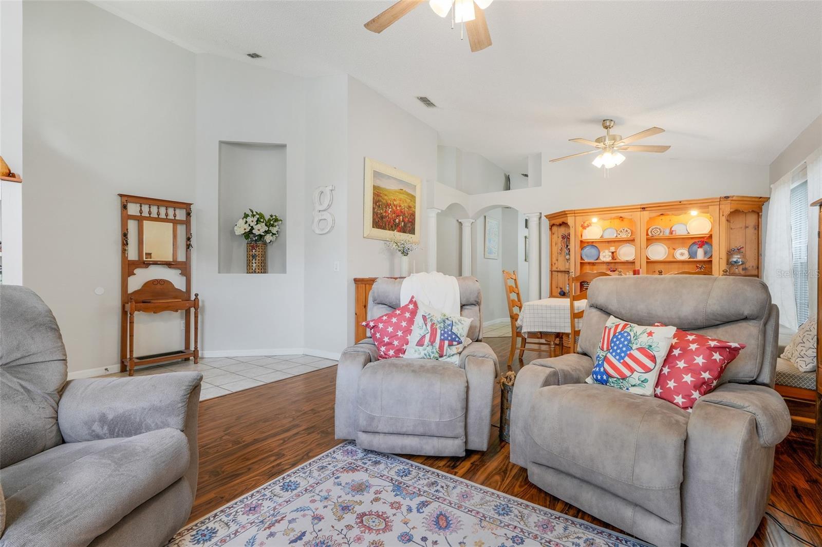 Image 10 of 55 For 17428 Woodfair Drive