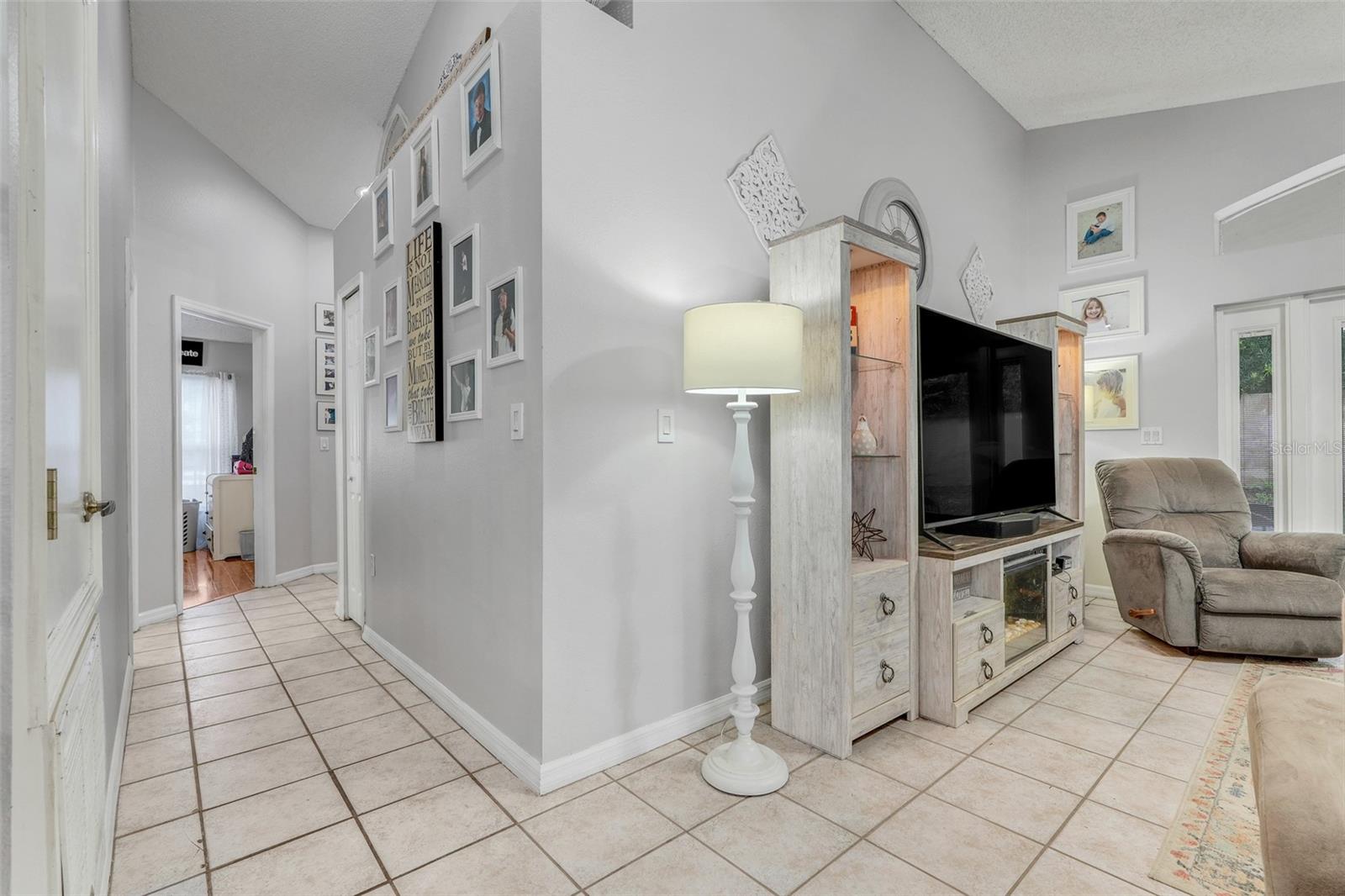 Image 11 of 55 For 17428 Woodfair Drive