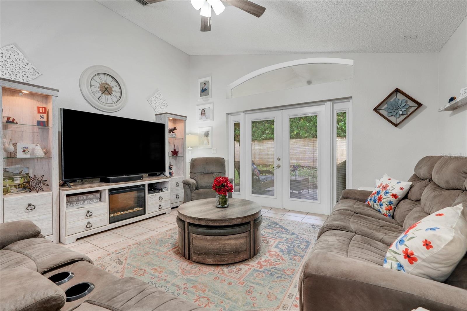 Image 14 of 55 For 17428 Woodfair Drive