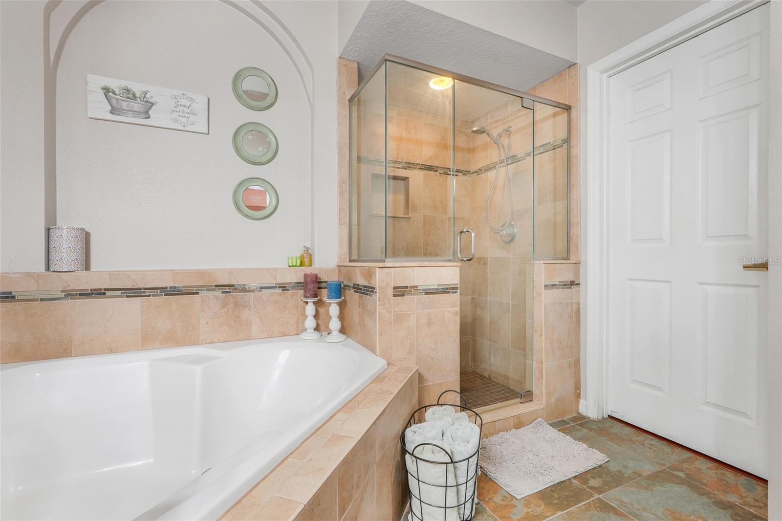 Image 29 of 55 For 17428 Woodfair Drive