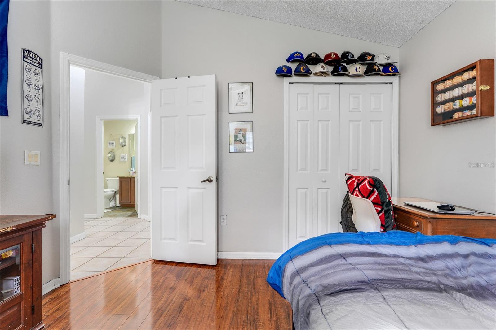 Image 33 of 55 For 17428 Woodfair Drive