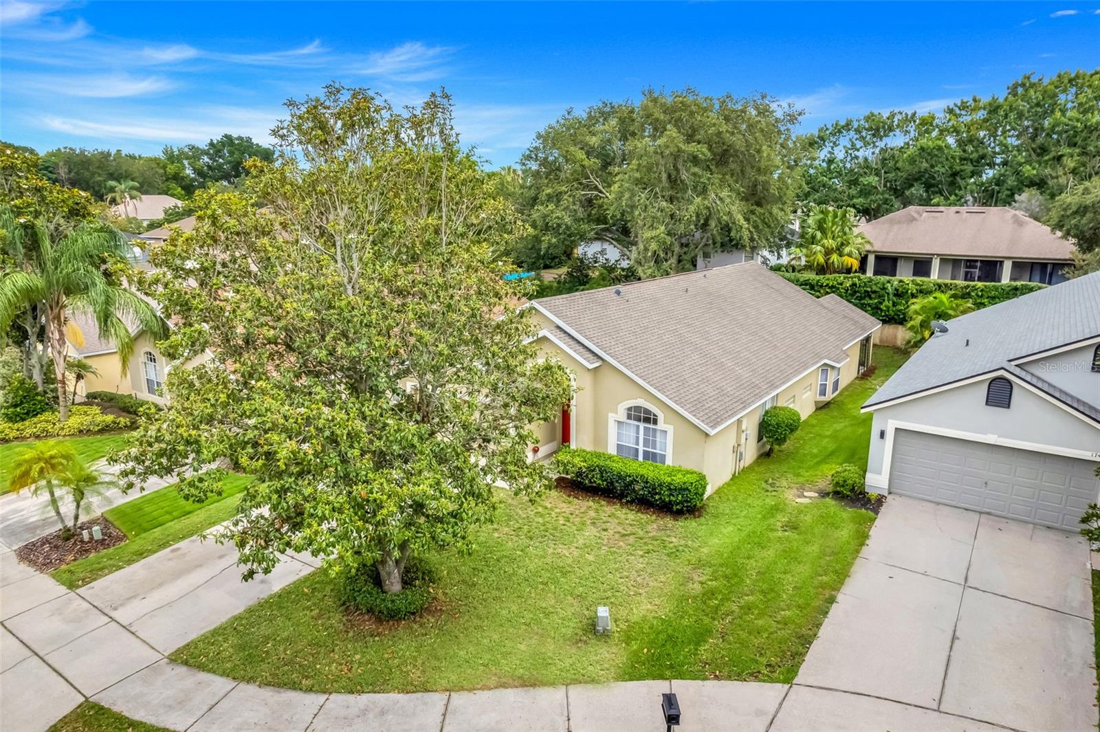 Image 6 of 55 For 17428 Woodfair Drive