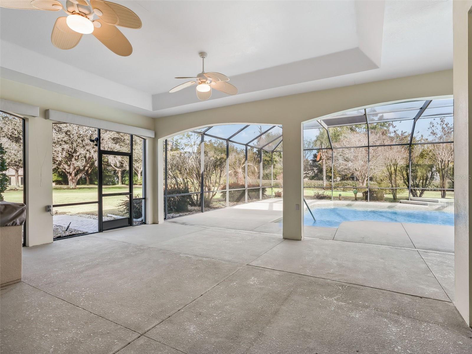 Image 28 of 41 For 2839 Larranaga Drive