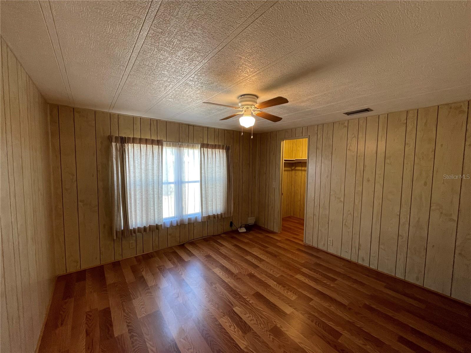 Image 13 of 30 For 3366 Evergreen Road 1701