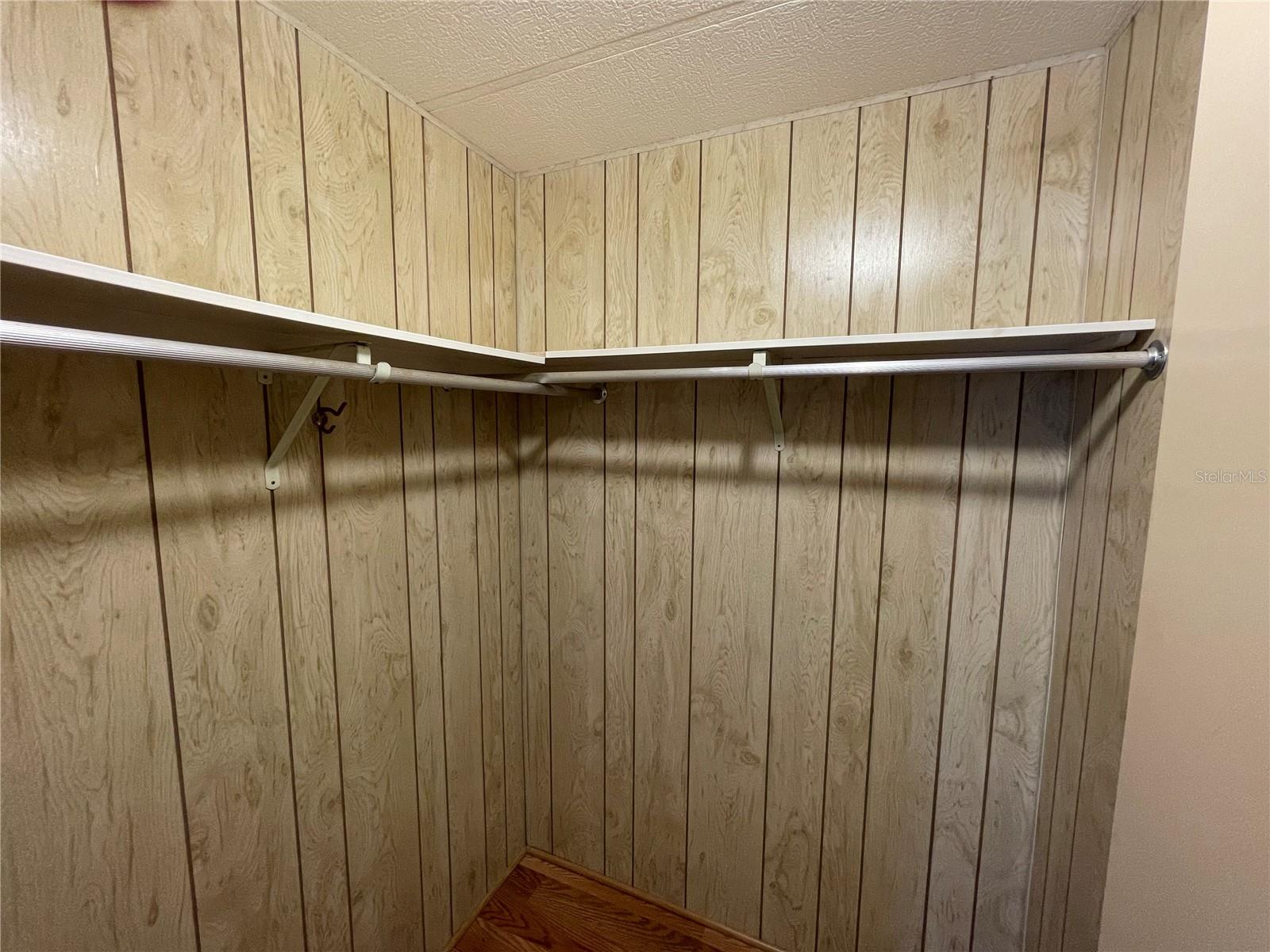 Image 14 of 30 For 3366 Evergreen Road 1701