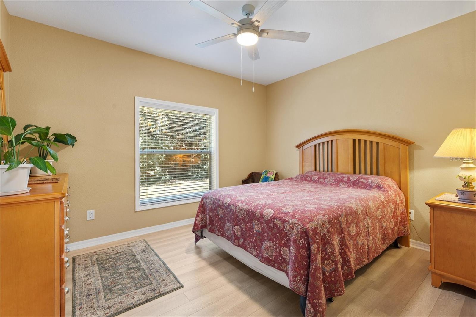 Image 20 of 37 For 5415 Admiral Way H5-102