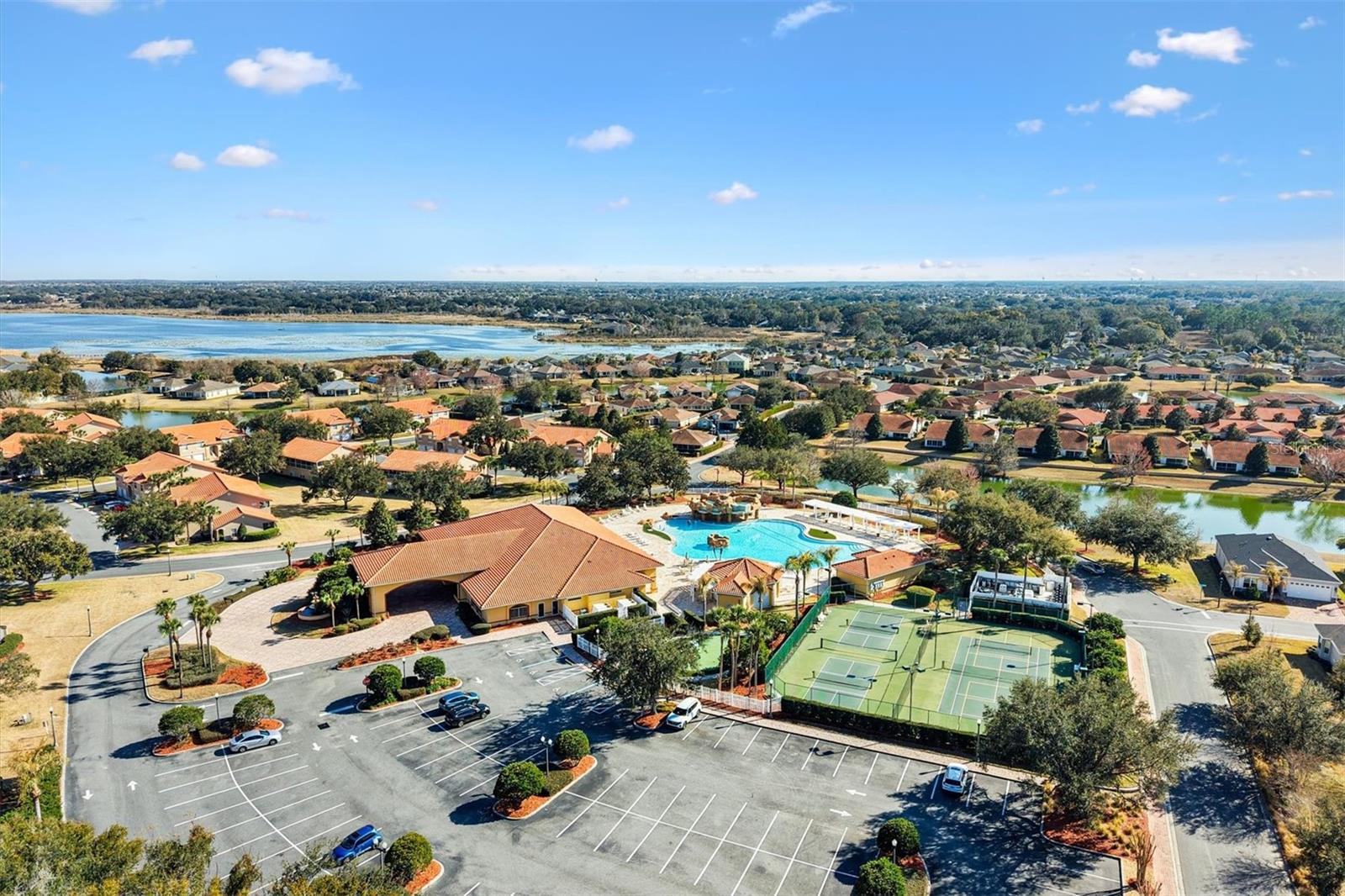 Image 33 of 37 For 5415 Admiral Way H5-102