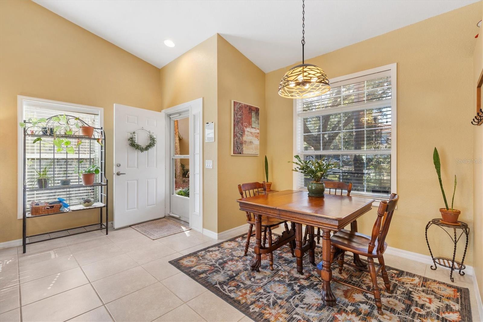 Image 6 of 37 For 5415 Admiral Way H5-102