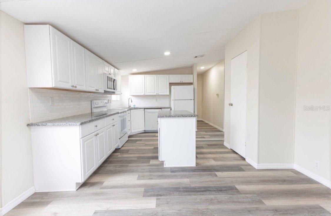 Image 9 of 34 For 13877 County Road 109f