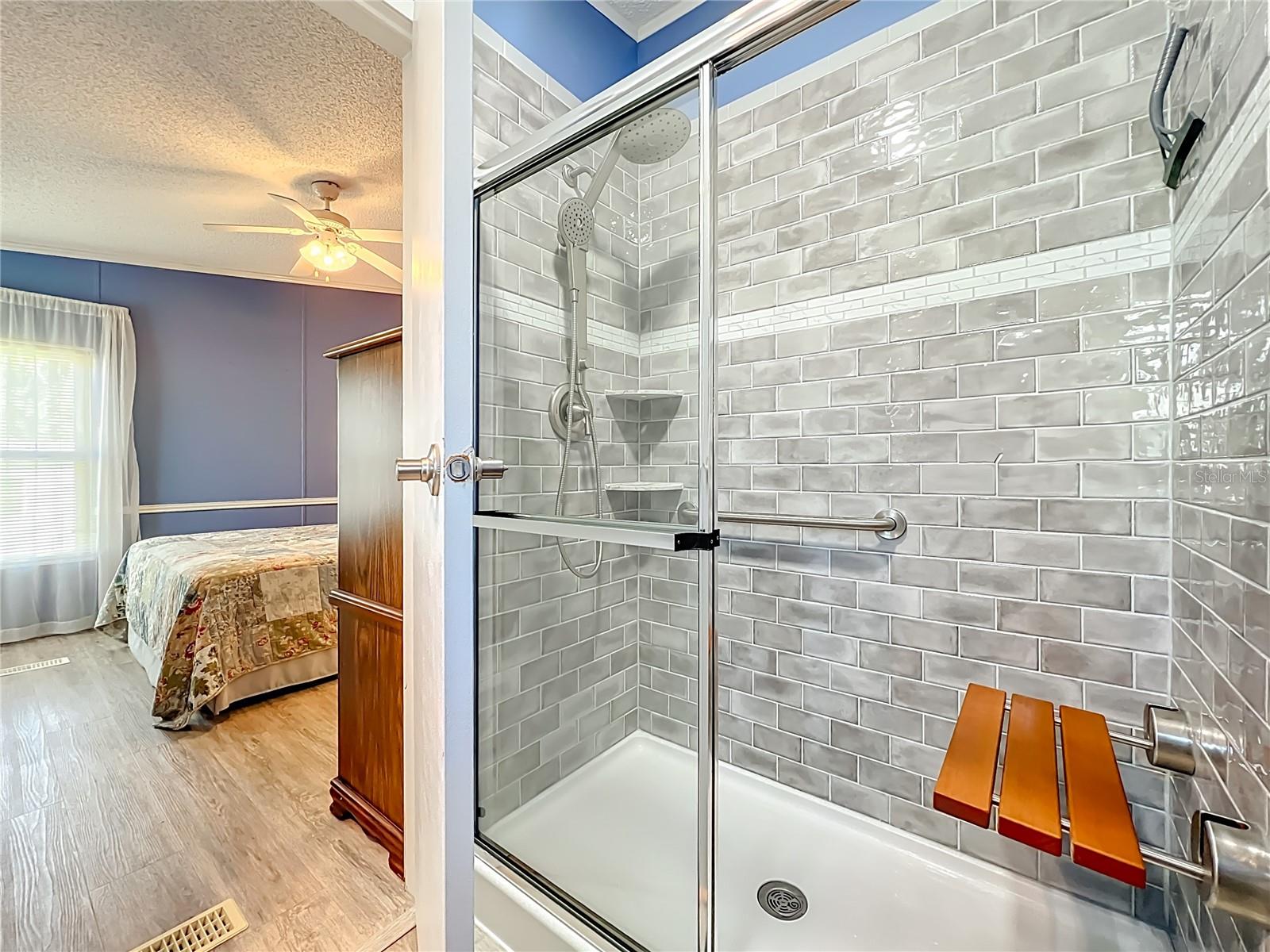 Image 36 of 69 For 698 Cindi Avenue