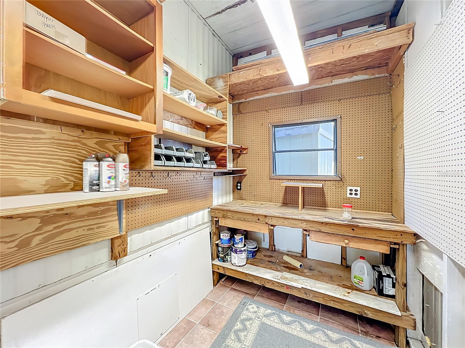 Image 42 of 69 For 698 Cindi Avenue