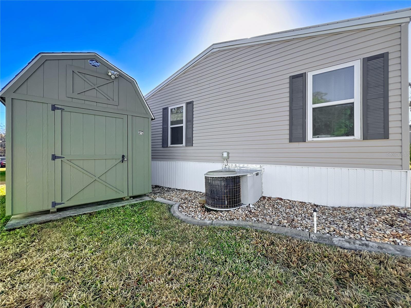 Image 45 of 69 For 698 Cindi Avenue